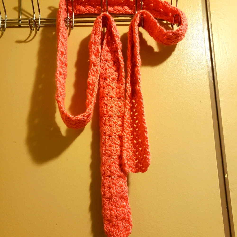 Knitted scarf...hand made 🧶👐